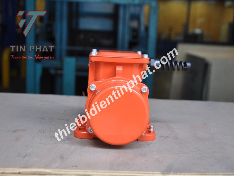 ĐỘNG CƠ RUNG VISAM SVE100/3E-10AM 0.09kW