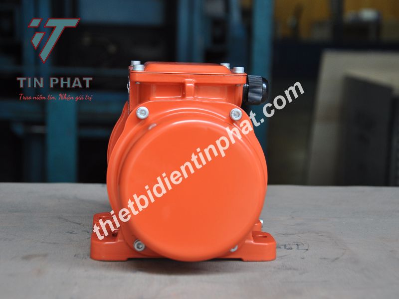 ĐỘNG CƠ RUNG VISAM SVE200/3N-20AM 0.15kW