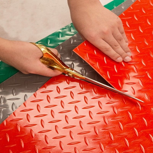 Tấm nhựa trải sàn chống trơn vân thoi lá 1.2mx18m loại CK001 HMO