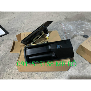 tay mở cửa ngoài Howo A7, T7H