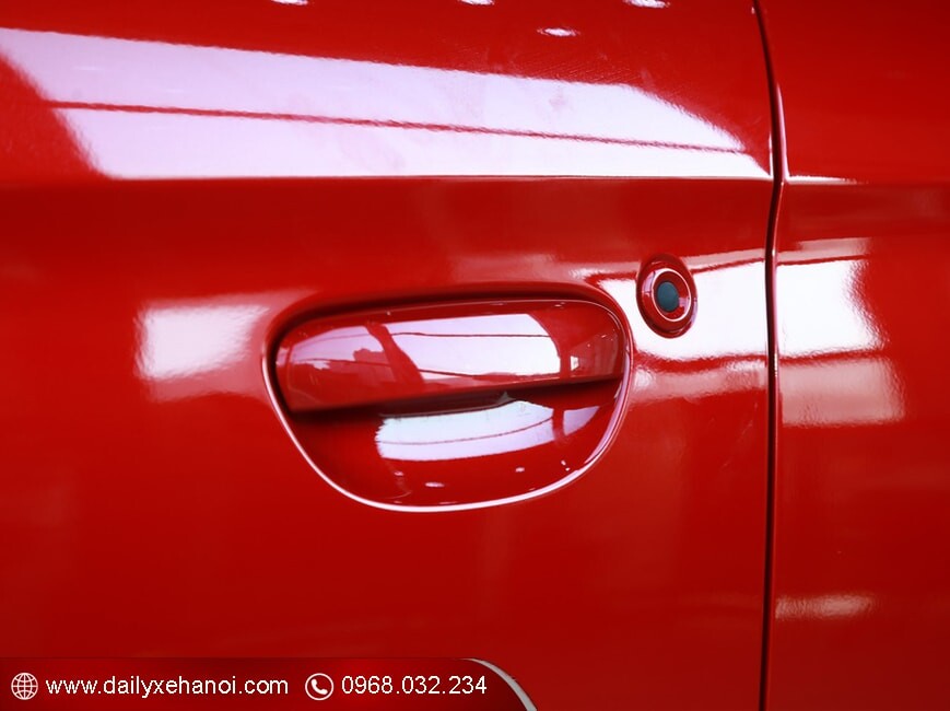 Tay nắm cửa xe attrage eco 1.2
