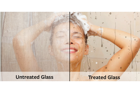 Tẩy sạch vách kính nhà tắm ố mốc