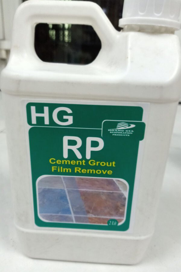 Chất tẩy màng xi măng, màng vữa, vôi, vết gỉ và cặn bẩn cứng đầu HG RP Cement Grout Film Remove 2L