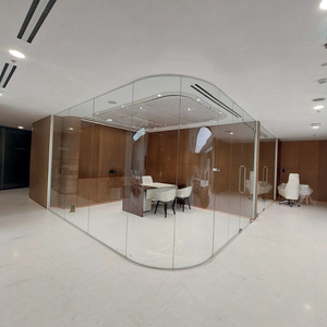 Techcombank Tower Sài Gòn: vách kính và gương nội thất