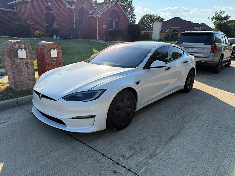 Tesla Model S là một trong những dòng sedan cao cấp nổi bật nhất của hãng Tesla