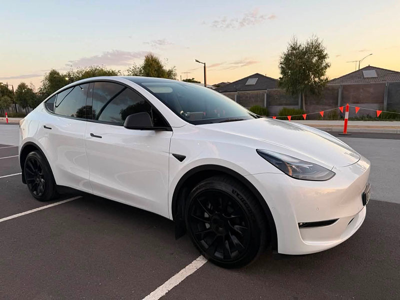 Tesla Model Y là mẫu crossover điện được phát triển dựa trên nền tảng của Model 3