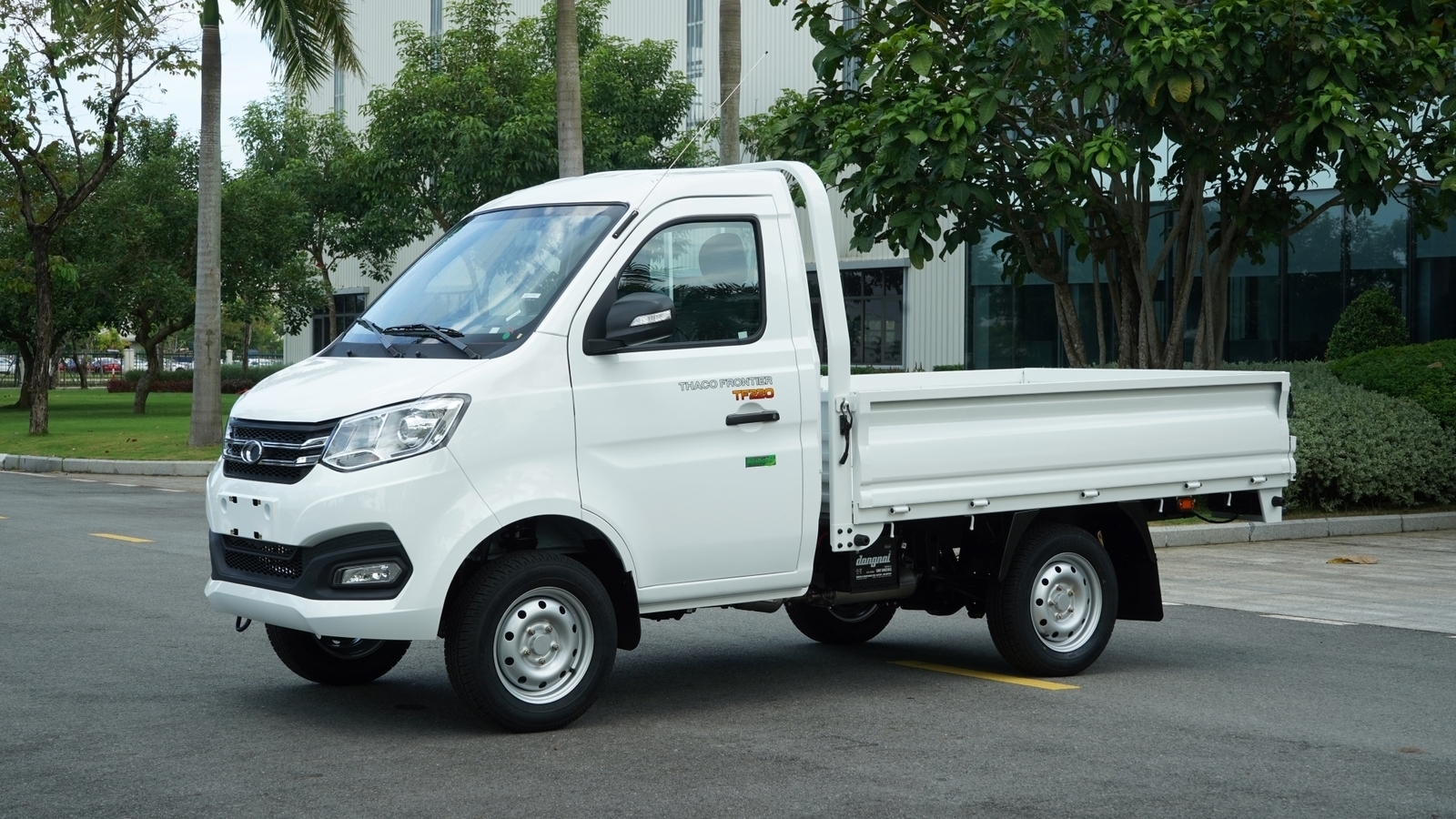 THACO FRONTIER TF220 - THÙNG LỬNG - TẢI TRỌNG 990KG