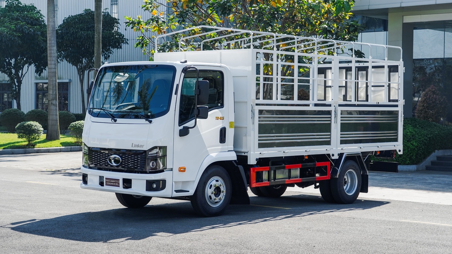THACO Linker T2-6.5 - Thùng bạt - tải trọng 1.9T/3.49