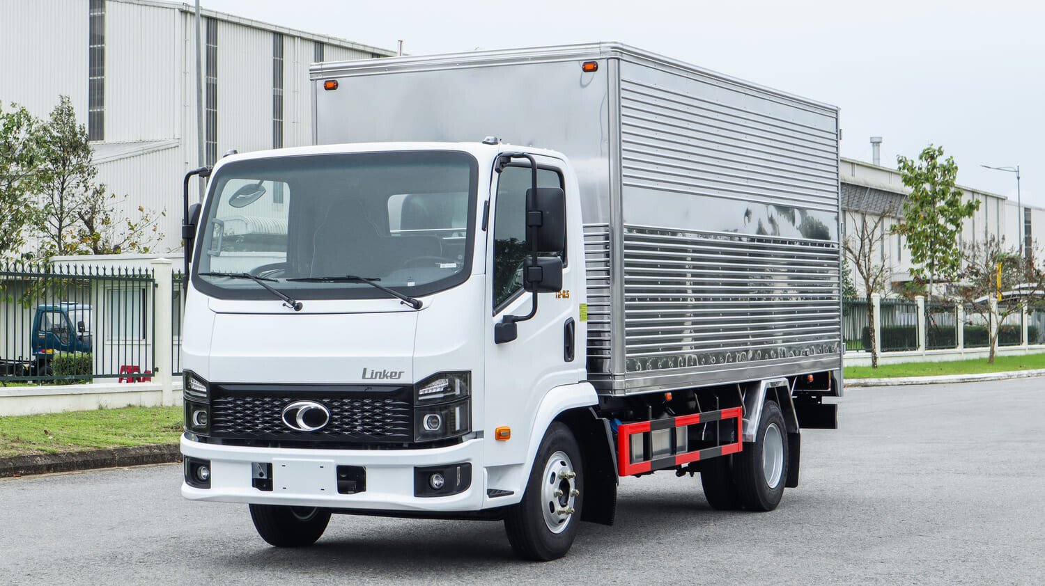 THACO Linker T2-6.5 - Thùng kín- tải trọng 1.9T/3.49T