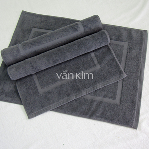 Thảm Chân Khách Sạn Tiêu Chuẩn 50x70-360 Dệt Viền Màu Xám