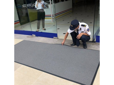 Thảm chùi chân 3M nhựa rối sản xuất theo yêu cầu và bo viền cao su LV-3MNRC001 HNO