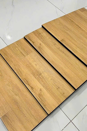 Thảm gạch cao su phòng Gym KT 1mx1m bề mặt vân gỗ phủ thảm EPDF chất lượng cao ML-RUBBER 005