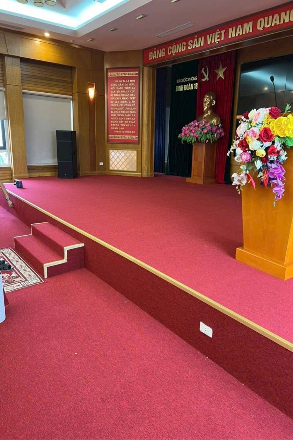 Thảm trải sàn cuộn màu trơn khổ 4m loại dày 7mm TTO-BOD60 HNO