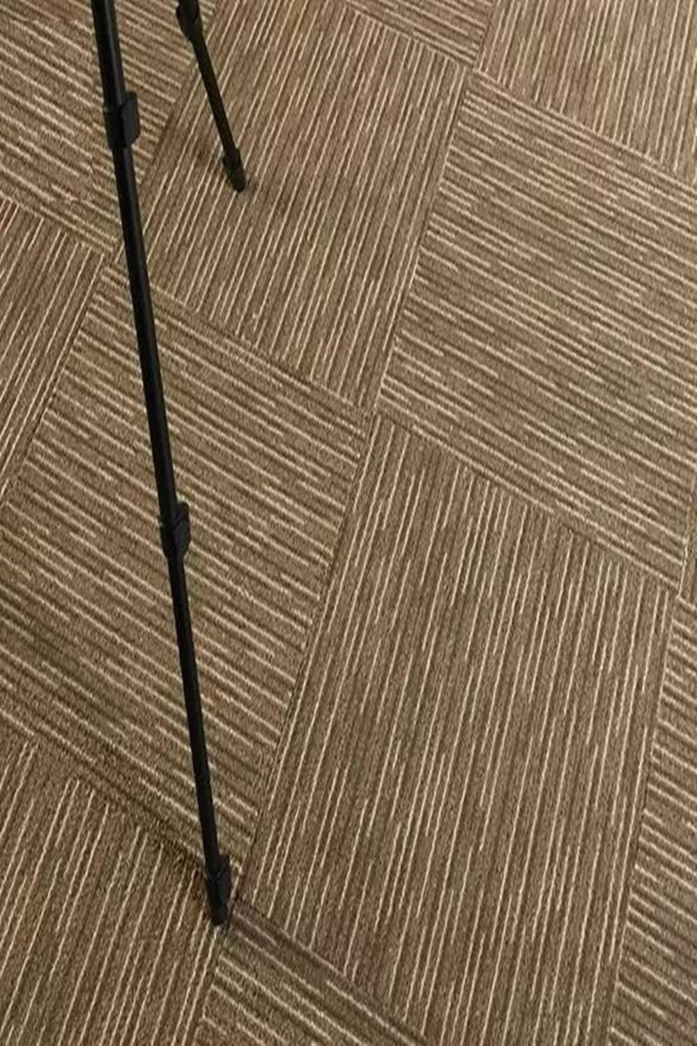 Thảm trải sàn gạch đế cao su KT 50cmx50cm THC-BASIC 02 HNM