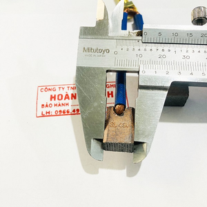 CHỔI THAN MOTOR KÍCH THƯỚC 7X12X19 MM