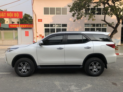 Toyota Fortuner 2.4G AT