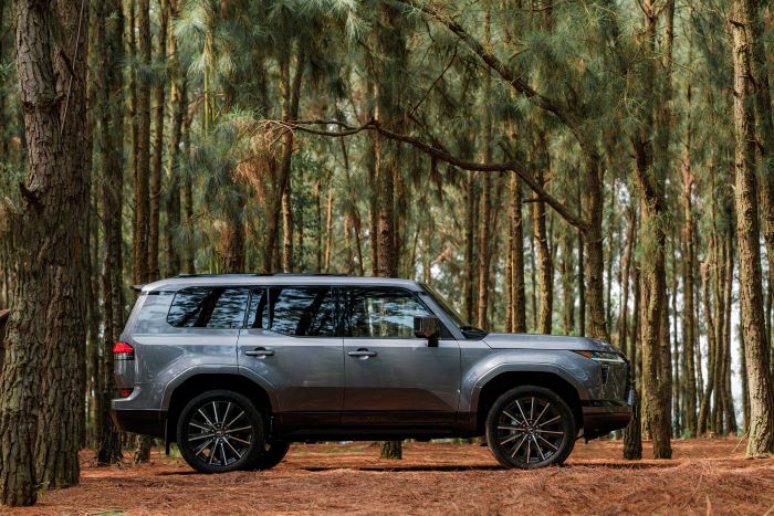 Thân xe Lexus GX hoàn toàn mới