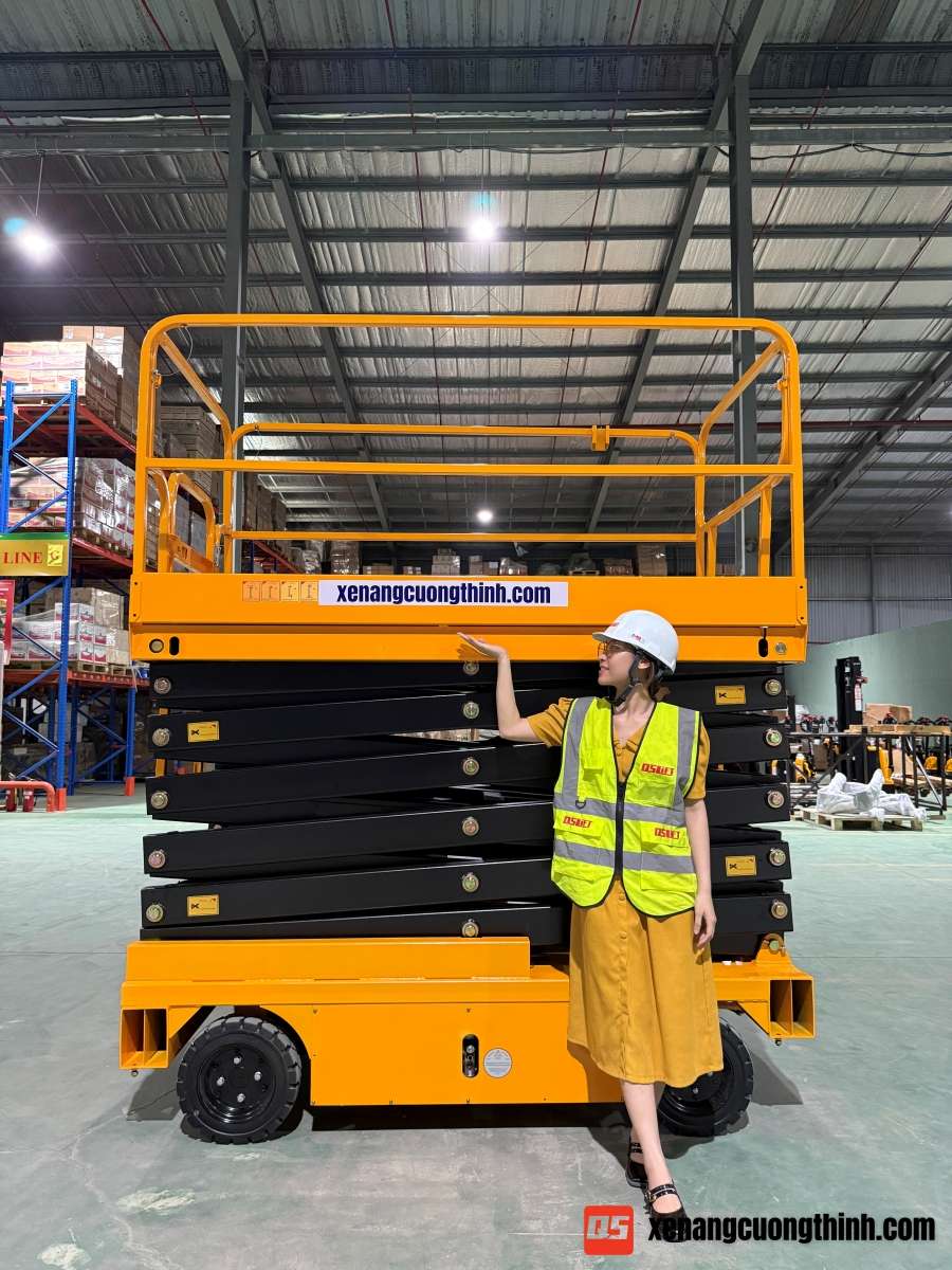 Thang Nâng Người Bán Tự Hành Giá Rẻ 11m | Xe Nâng Cường Thịnh
