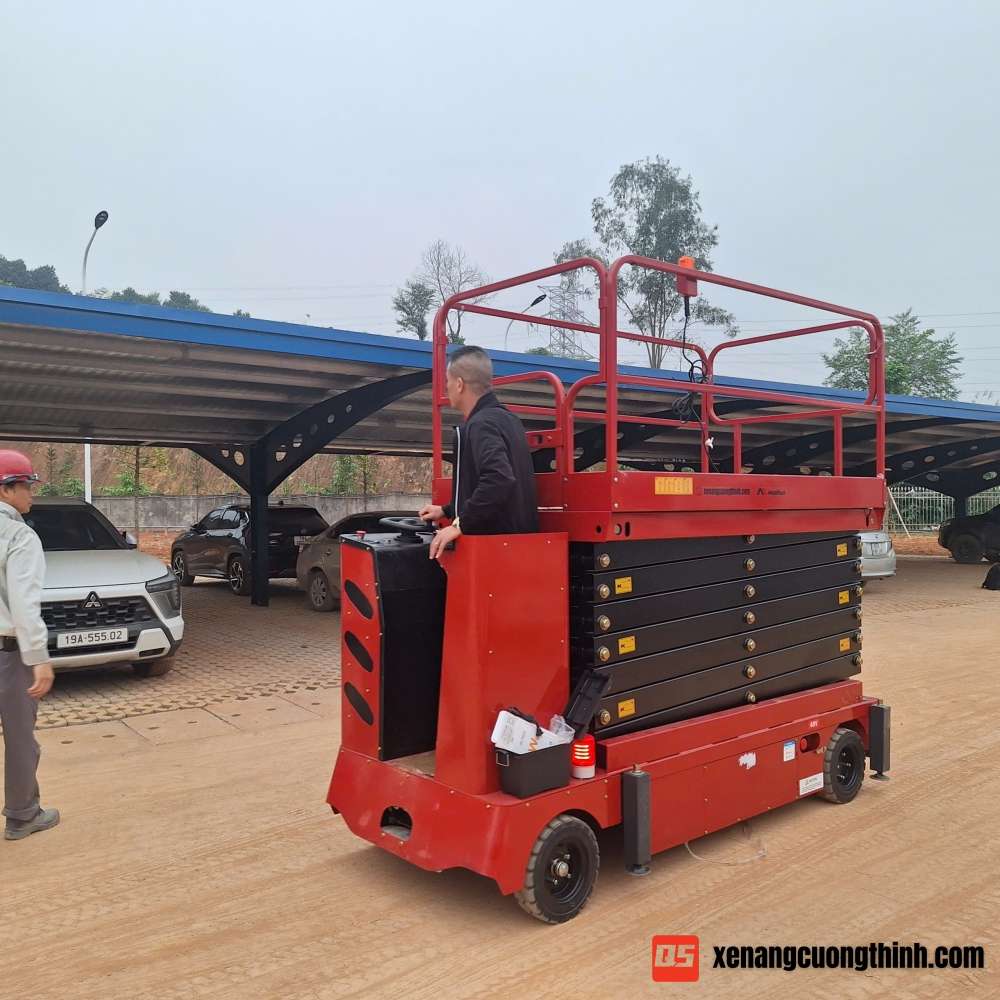 Thang nâng người cắt kéo 13m giá rẻ MAIHUI