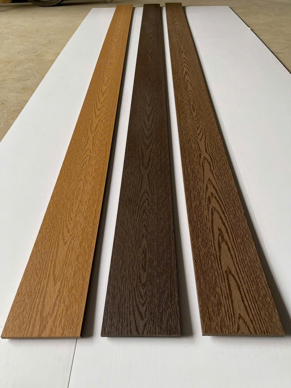 Hàng rào gỗ nhựa ngoài trời - giá hoàn thiện (khu vực Bắc Bộ)