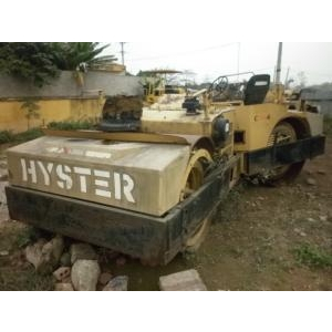 Thanh lý lu HYPACC766A và SAKAI SW100 cũ đã qua sử dụng