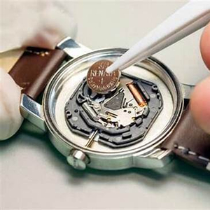 Quy Trình Thay Pin Đồng Hồ Tại WatchNew