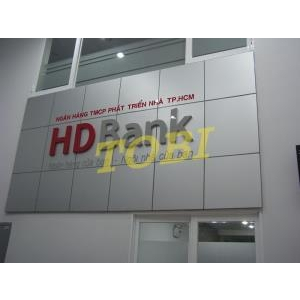 Thi công bảng tên HD BANK