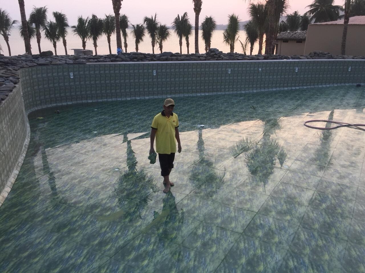 Thi công gạch 3d hồ bơi Thi công gạch 3d hồ bơi