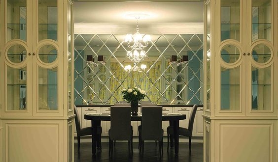 Kính Trang Trí Bàn Ăn