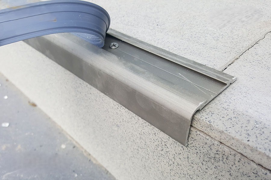 Nẹp chống trơn mặt cao su 3DW-20X41