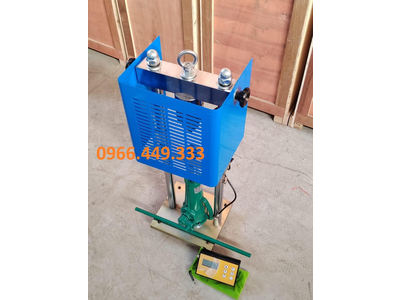 Máy nén điểm đá