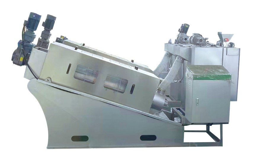 Thiết bị tách nước bùn tích hợp di động.