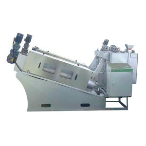 Thiết bị tách nước bùn tích hợp di động.