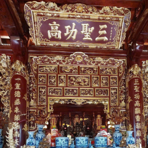 BÀN THỜ Ô XA, CỬA VÕNG Ô XA