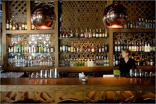 Cách thiết kế quầy bar đẹp cho Quán