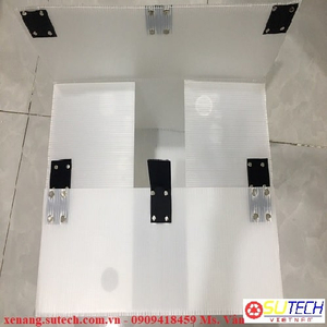 Thùng nhựa pp danpla đáy cố định nắp đậy gắn lông gai