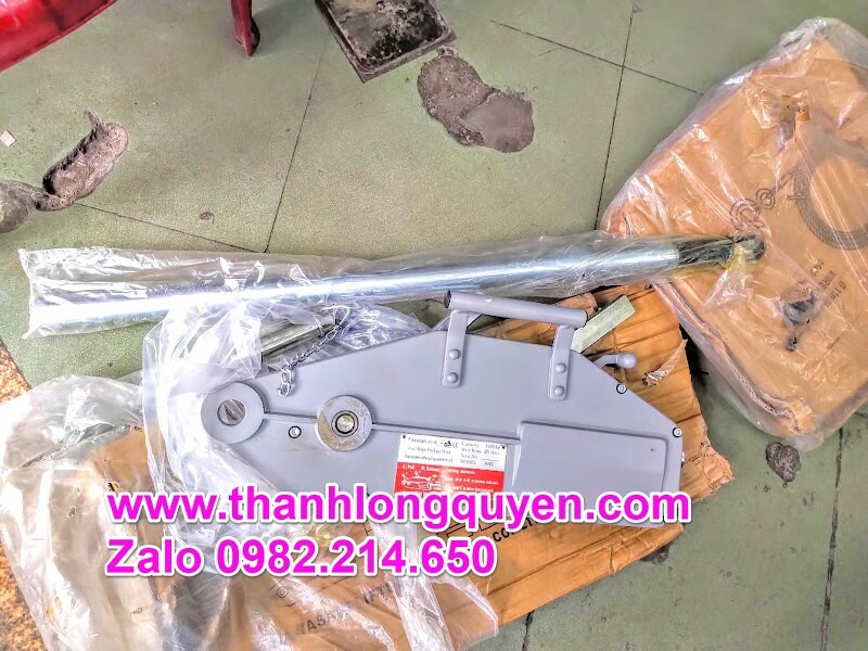 ti phô kéo cáp kawasaki 1.6 tấn model nhs-1600 cáp 11mm