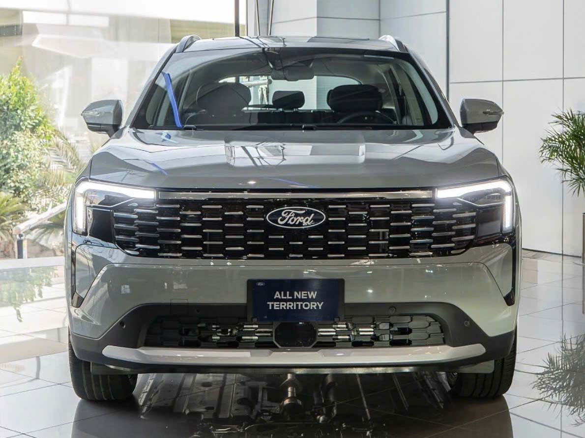 Tin tức giá xe: Ford Territory 2025 vừa ra mắt đã được đại lý giảm giá 20 triệu đồng