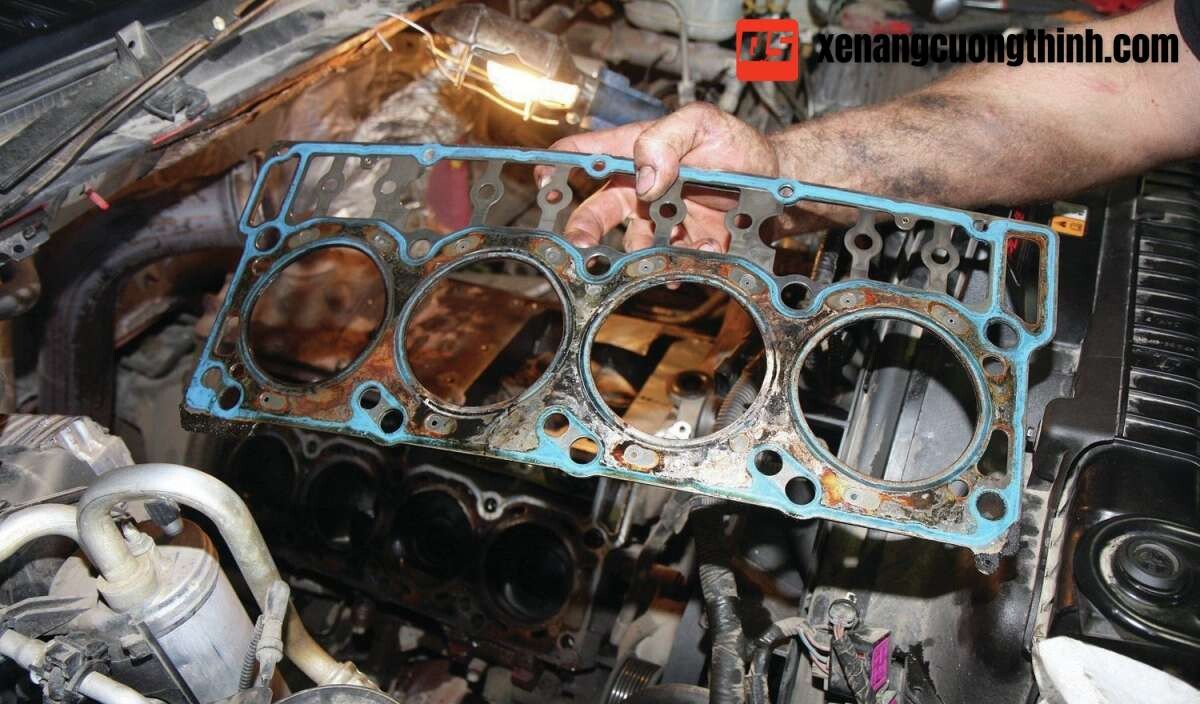 Tình trạng thổi gioăng quy lát