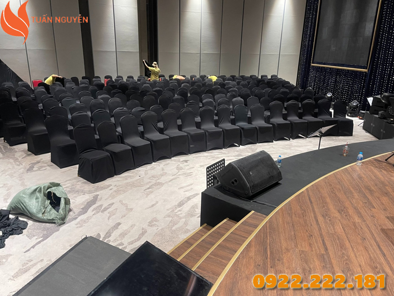 Dịch vụ cho thuê bàn ghế sự kiện uy tín và chất lượng