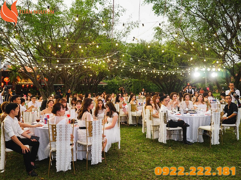 Cho thuê bàn ghế chất lượng, uy tín