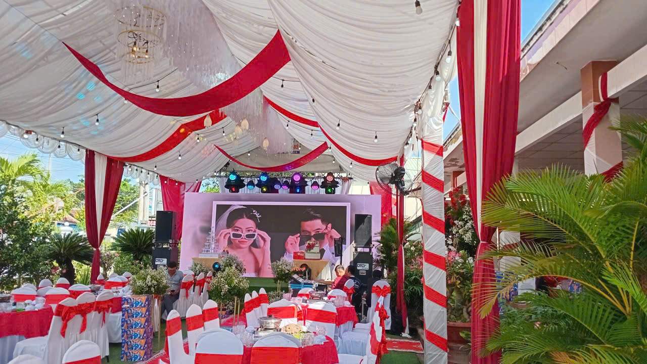 Tổ chức tiệc cưới tại nhà cần chuẩn bị những gì ! màn hình led, âm thanh cho tiệc cưới