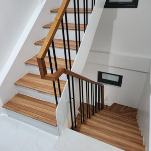 Bậc cầu thang nhựa giả gỗ COSM-STAIR-HM