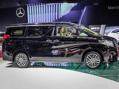 Toyota Alphard Luxury 2024