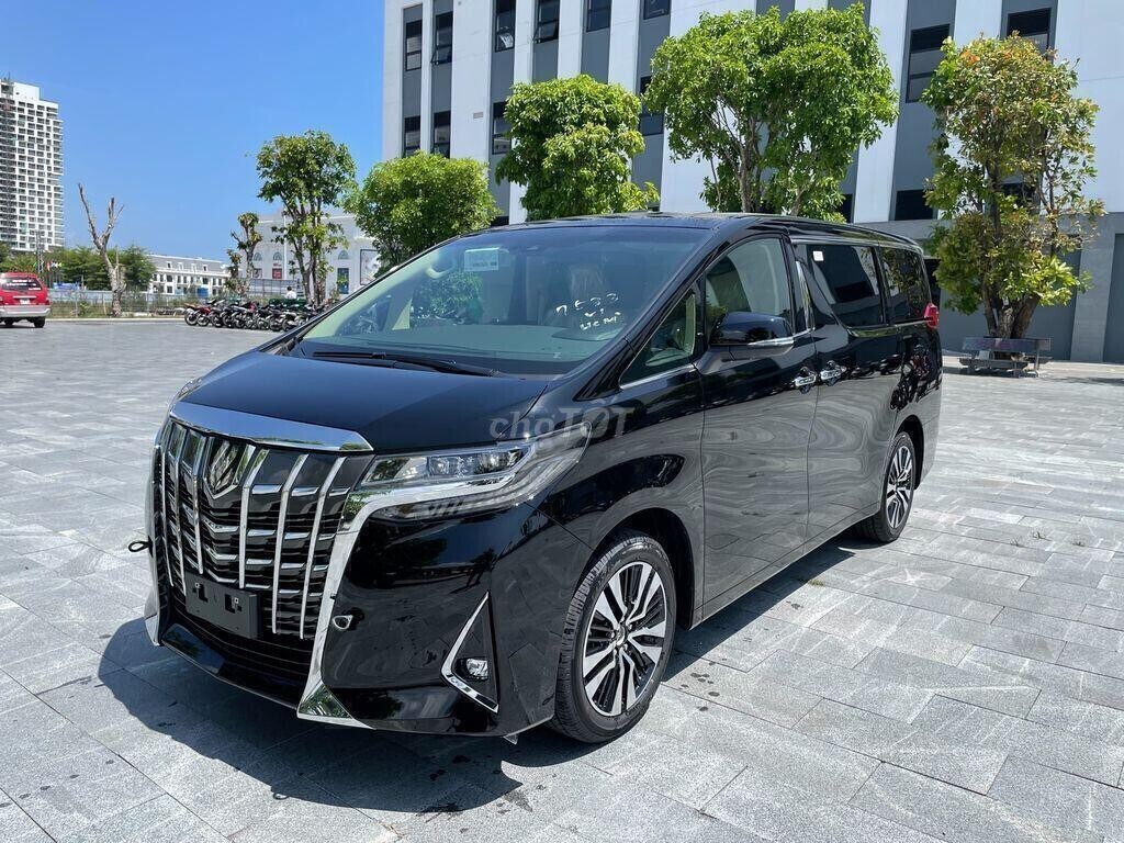 Toyota Alphard Luxury