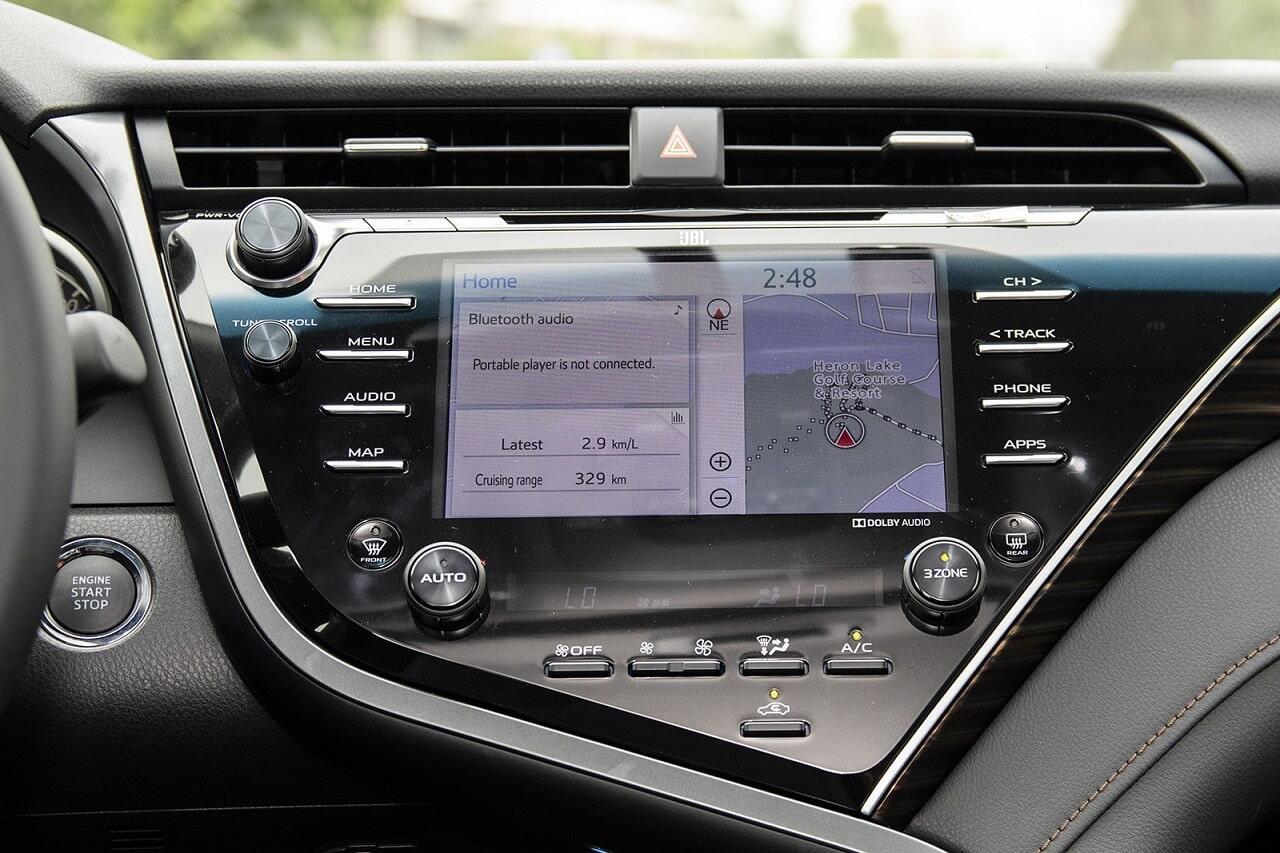 Đầu DVD trên xe Toyota Camry