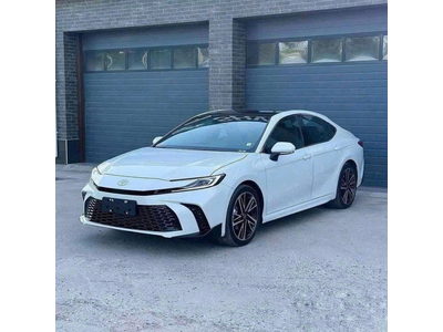 Toyota Camry HEV MID