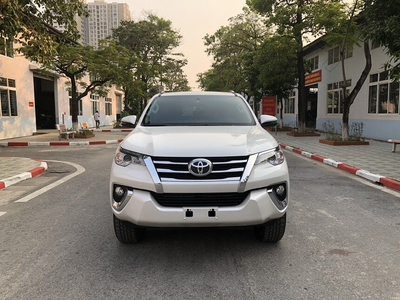 Toyota Fortuner 2.4G AT
