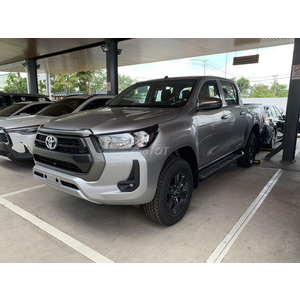 Toyota Hilux 2.4L 4X4 MT