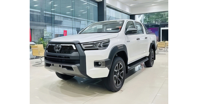 Toyota Hilux 2.8L 4x4 AT Adventure